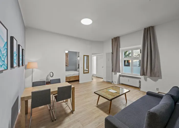 Uthman Berlin-neukoelln