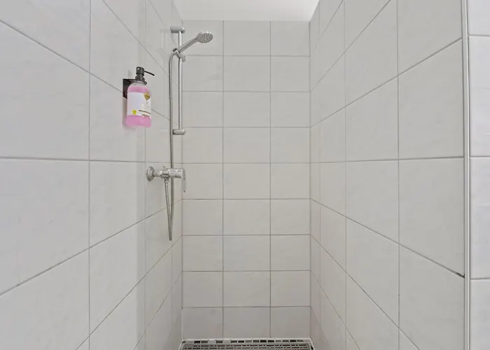 Uthman Berlin-neukoelln * Berlín