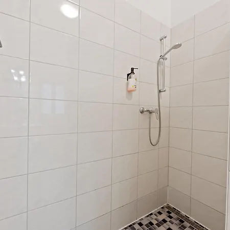 Primeflats - Uthman Berlin-neukölln Appartement
