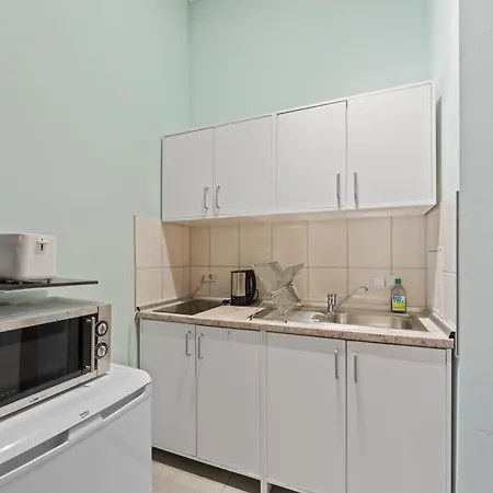 Uthman Berlin-neukoelln Berlín